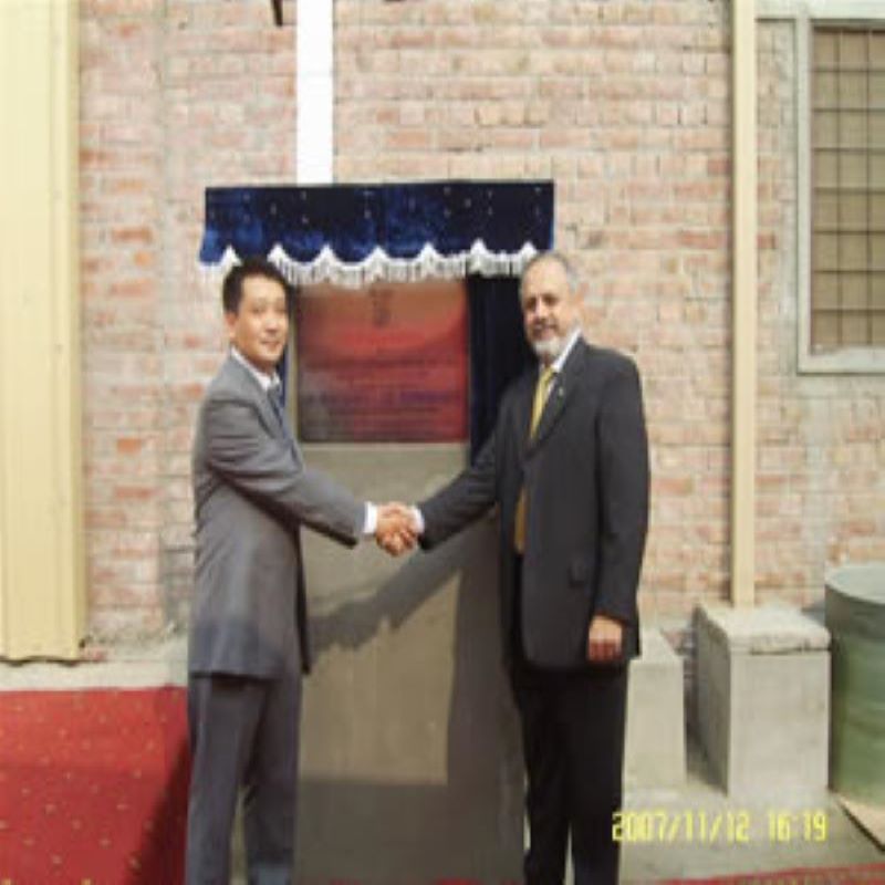 Herr Shan xiaowu deltog i fabrikens öppningsceremoni